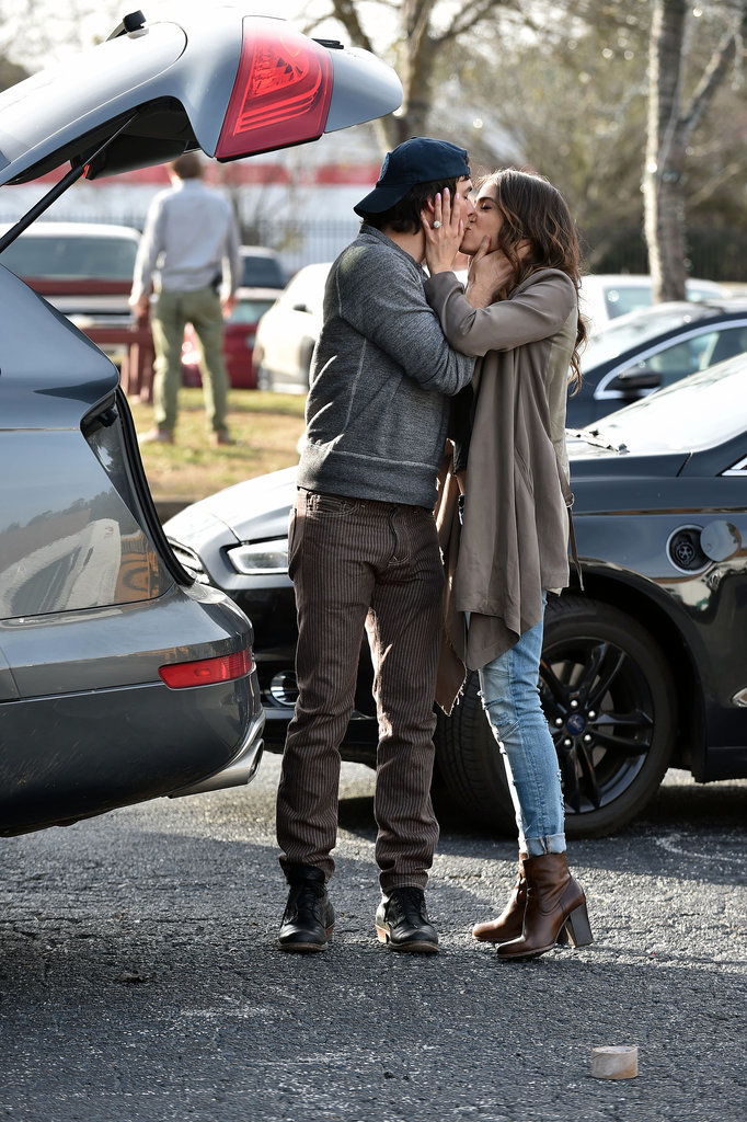 Невеста Йена Сомерхолдера Никки Рид показала роскошное обручальное кольцо